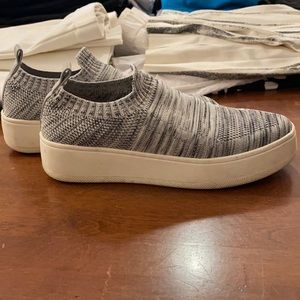 Steve madden BEALE slip on sneaker good condition